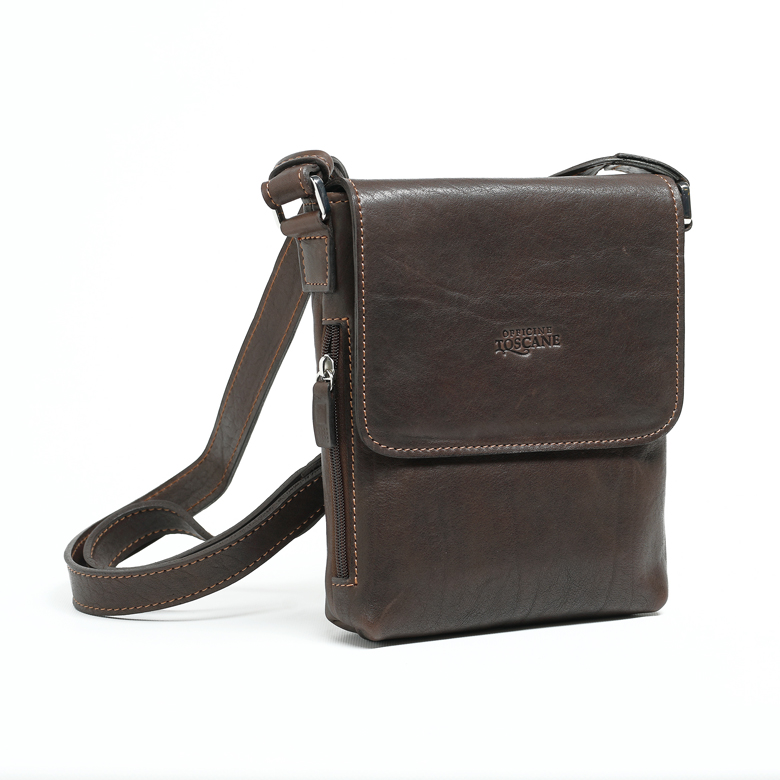 uomo-borsa-cuoio-officine-toscane