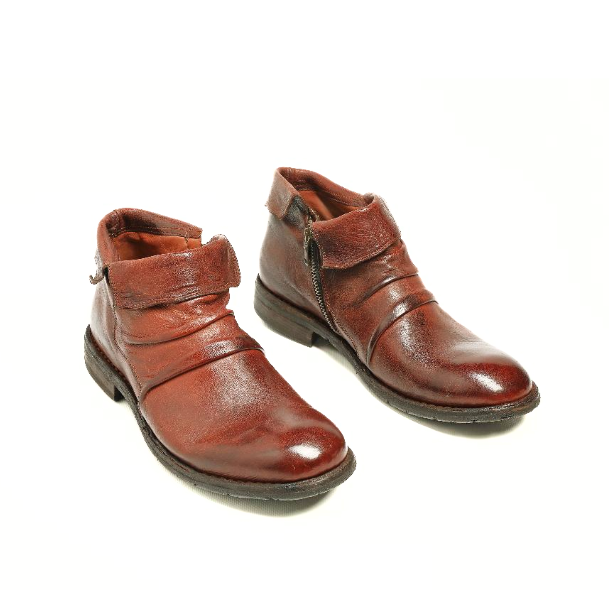 Stivaletto con zip in pelle